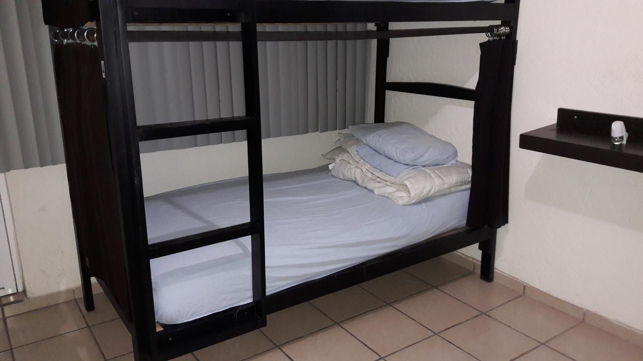 Hostal Yapa Leon Luaran gambar